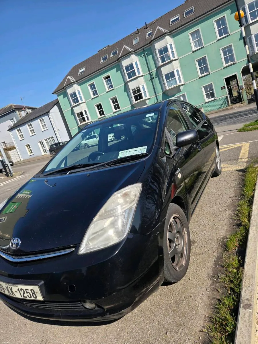 09 Toyota Prius 1.5 Hybrid Nct and tax - Image 4