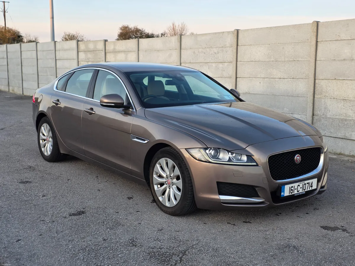 Jaguar XF 2.0 D 163PS Prestige Automatic - Image 3