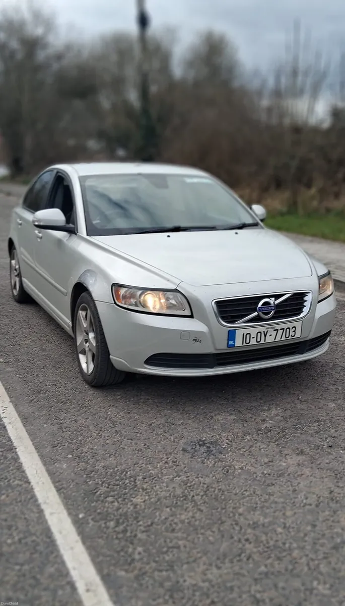 2010 Volvo S40 NEW NCT&TAX Good condition! - Image 3