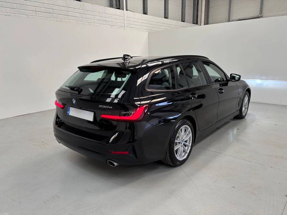 BMW 3 Series 330E Pro Estate - Image 3
