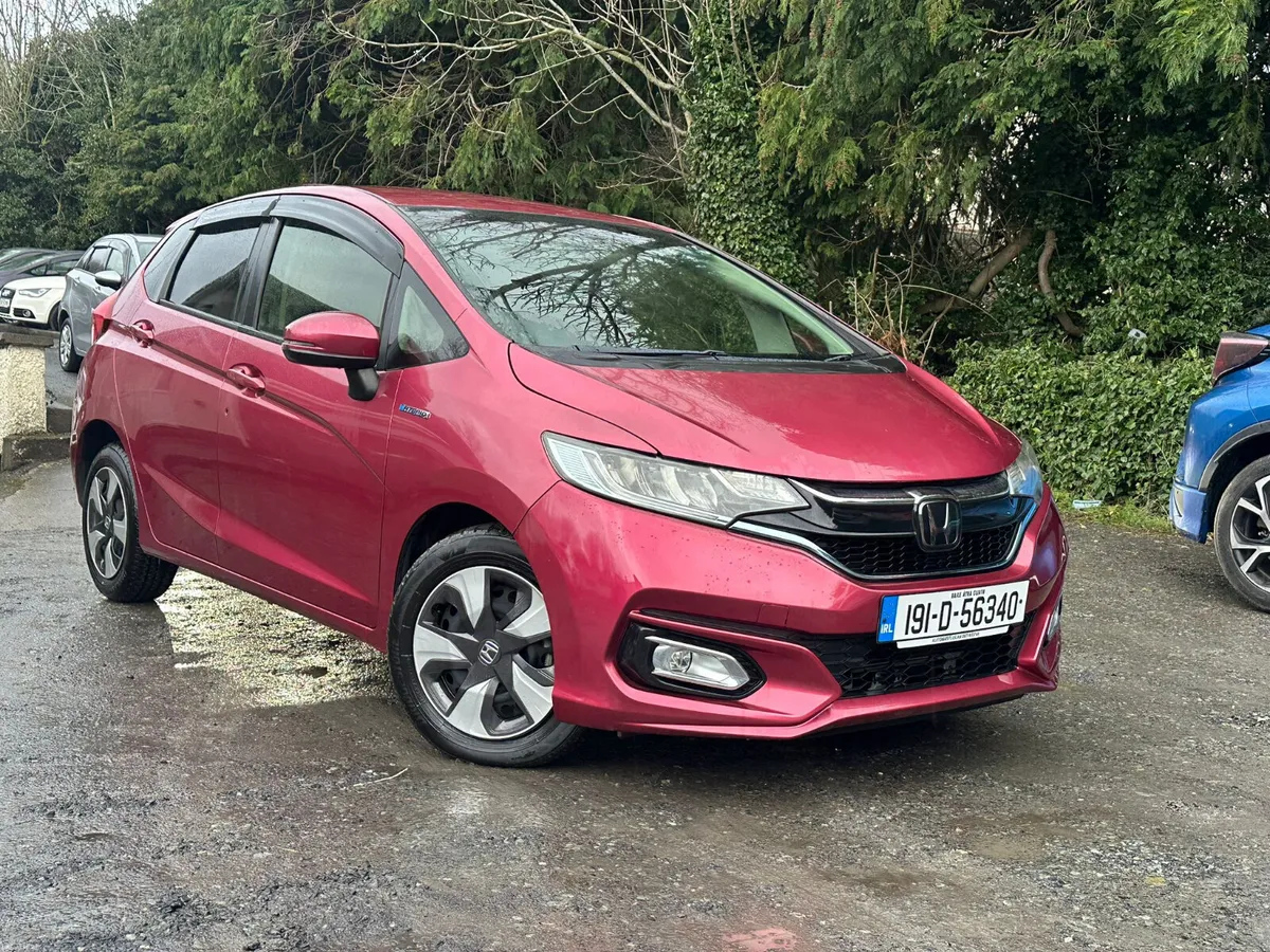 HONDA FIT 2019 28K MILES LEATHER CRUISE CONTROL - Image 1