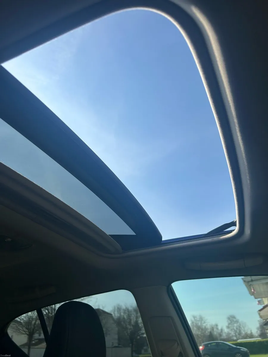 Lexus CT 200H Advance Plus CVT 5DR - Image 4