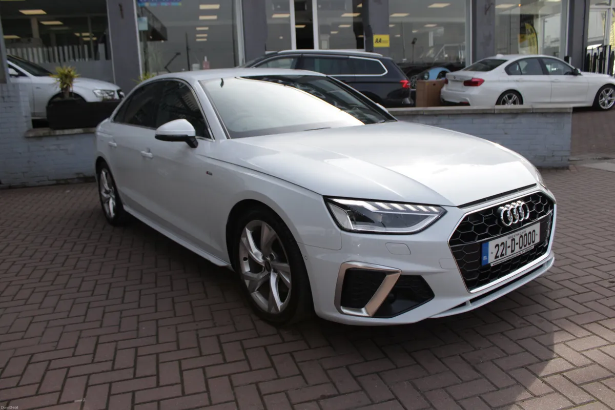 AUDI A4 2.0 QUATTRO 5DR AUTOMATIC ESTATE - Image 1