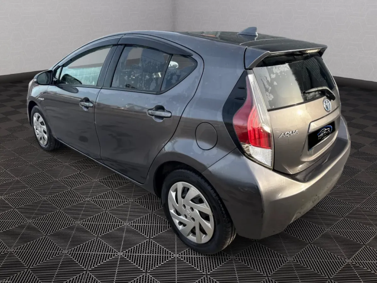 2015 Toyota Aqua / Yaris *Automatic* - Image 3