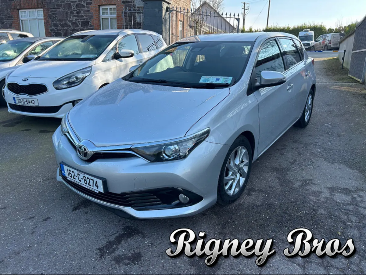 Toyota Auris 1.6 D-4D ICON TSS 5DR 110BHP D - Image 3