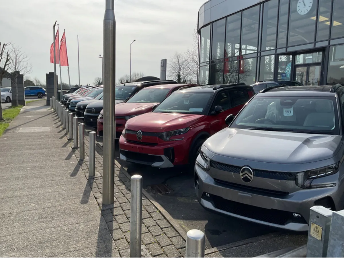 Citroen C3 PLUS 1.2  TURBO PETROL - Image 3