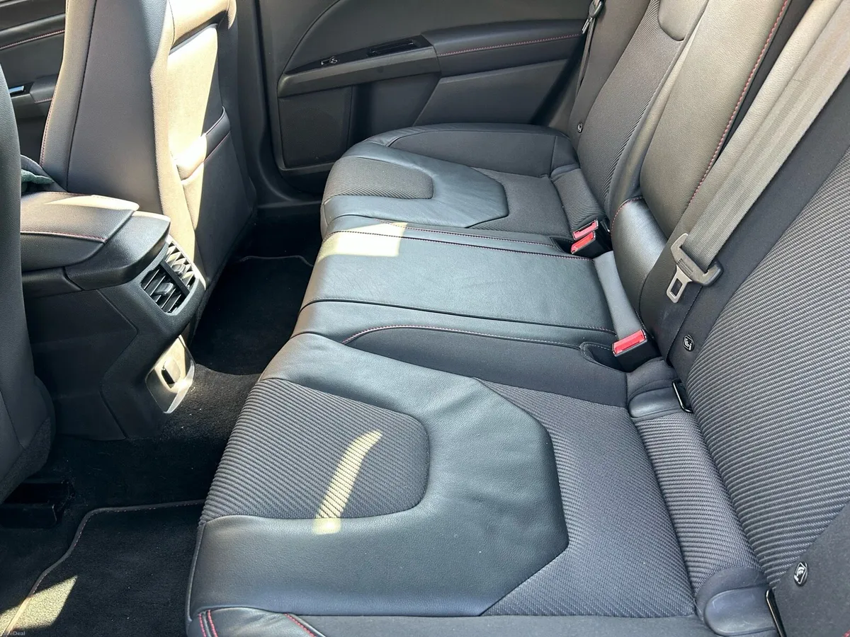 Ford Mondeo - Image 1