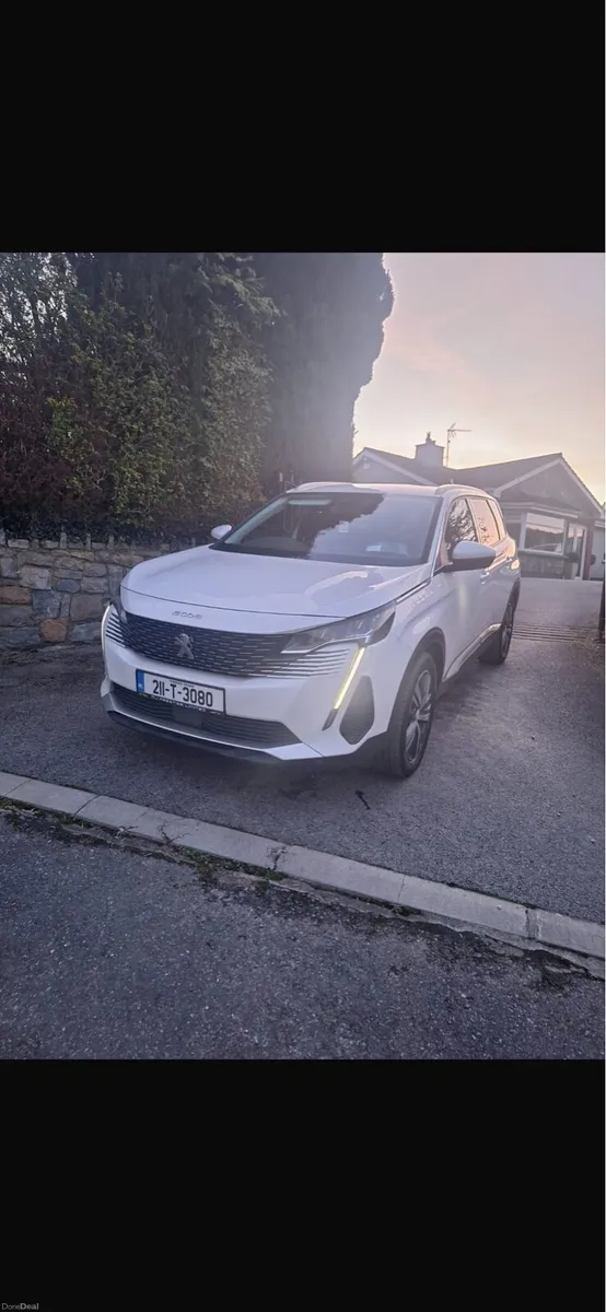 Peugeot 5008 Allure Premium HDI 7 seat - Image 2