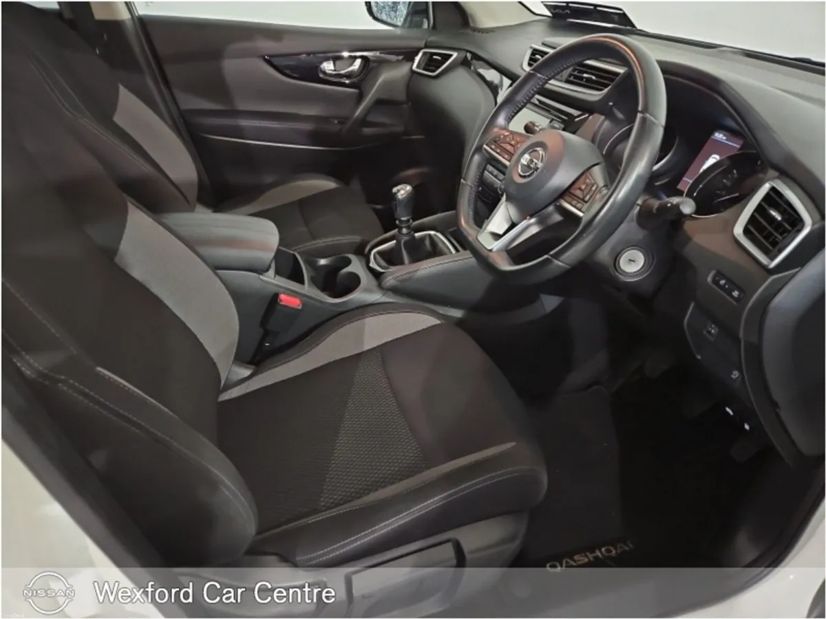 Nissan Qashqai 1.3 SE - Image 3