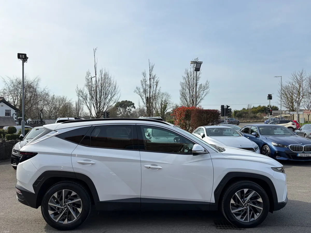 211 Hyundai Tucson Executive 1.6 Diesel *Low Kils* - Image 4