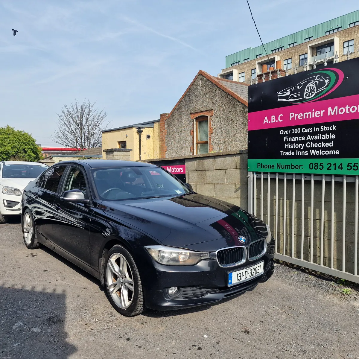 BMW 3-Series 2013 Automatic - Image 2