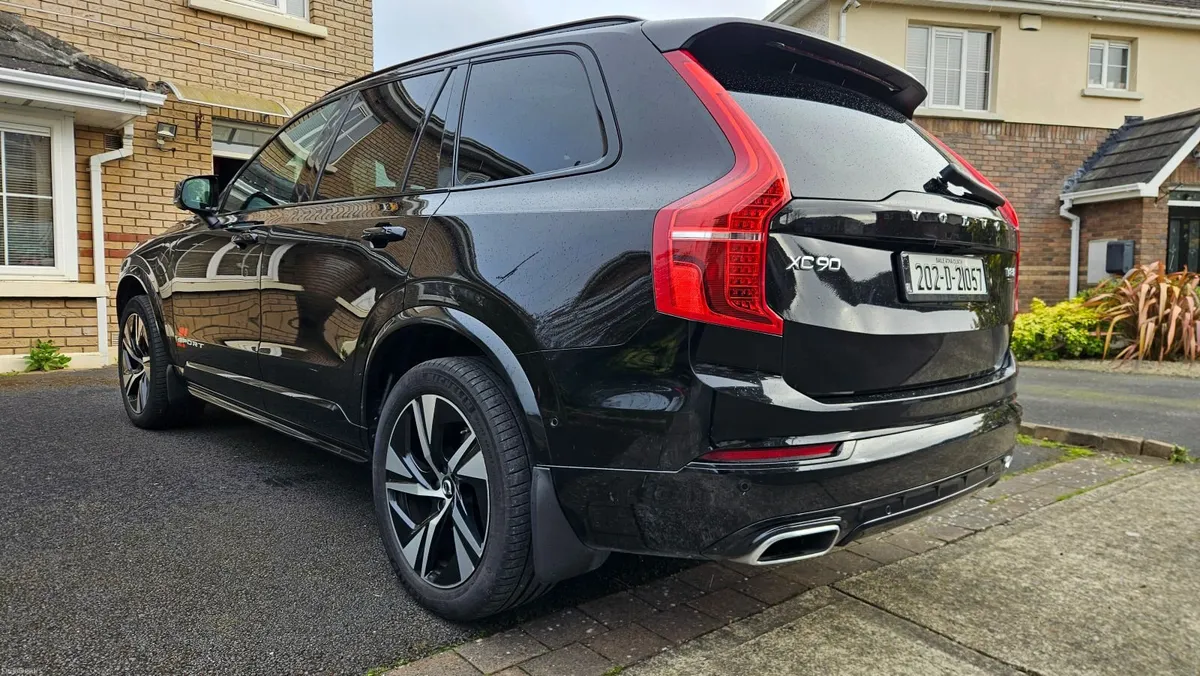 Volvo XC90 R-Design T8 AWD 7 Seater AWD 2020 - Image 4