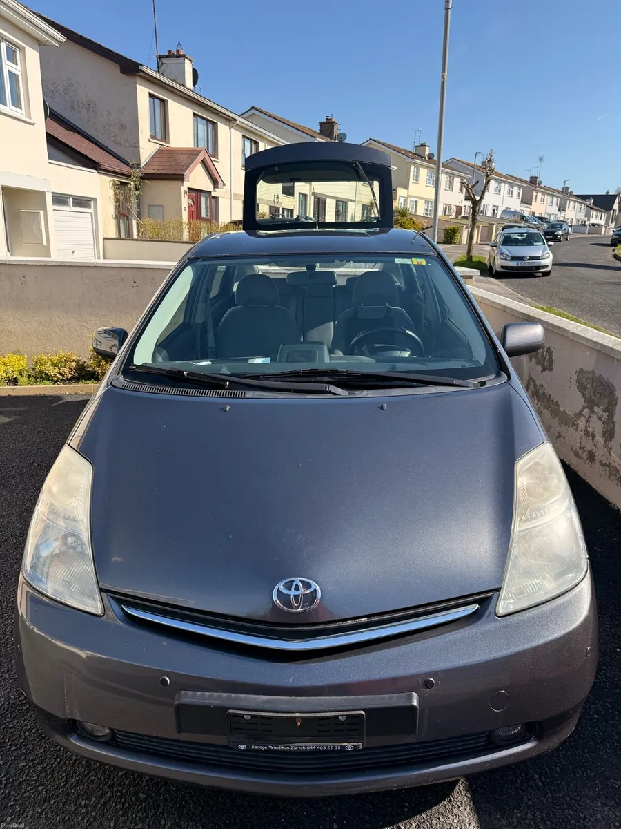Toyota Prius LHD - Image 1