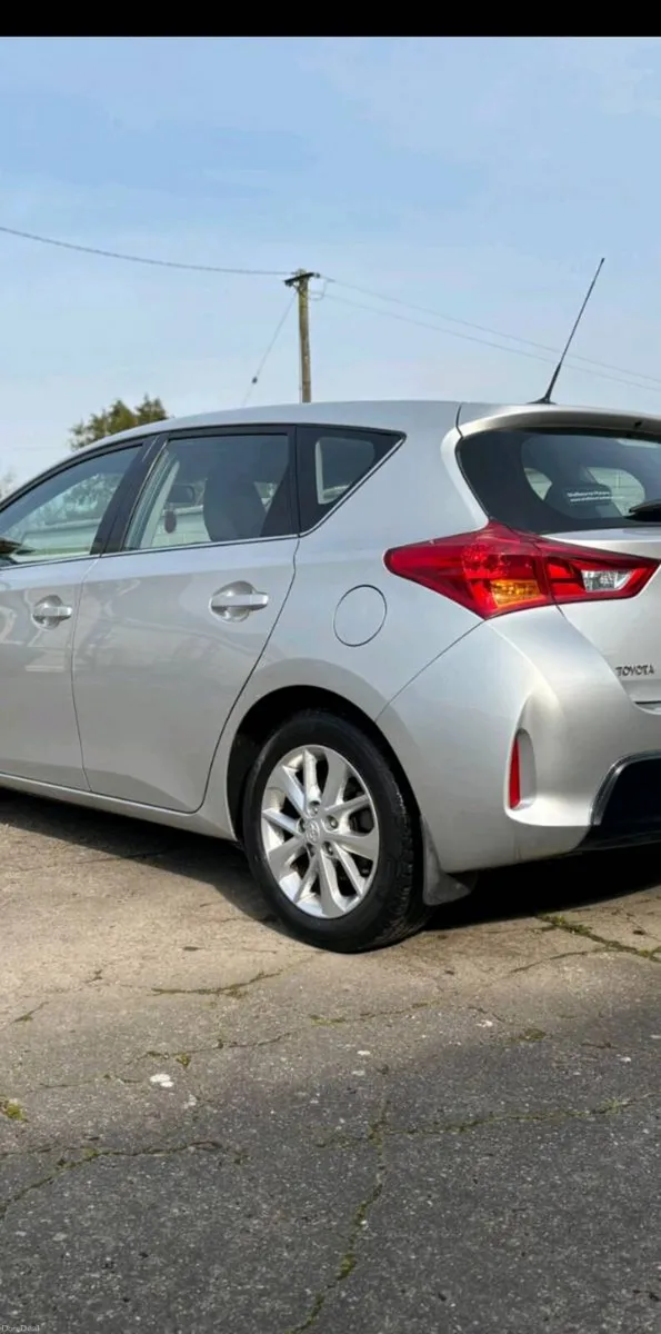 Toyota Auris - Image 1