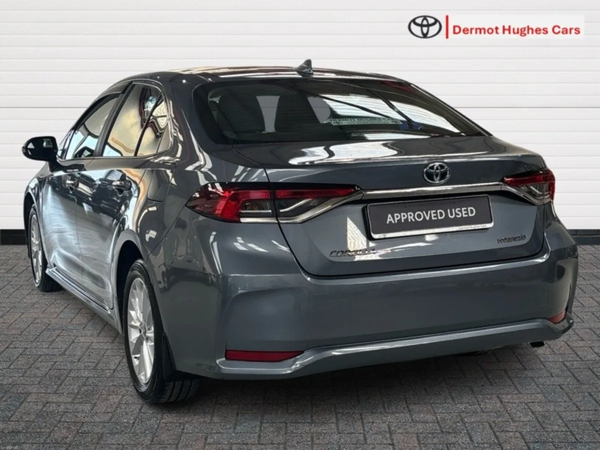Toyota Corolla LUNA 4DR AUTO HYBRID - Image 2