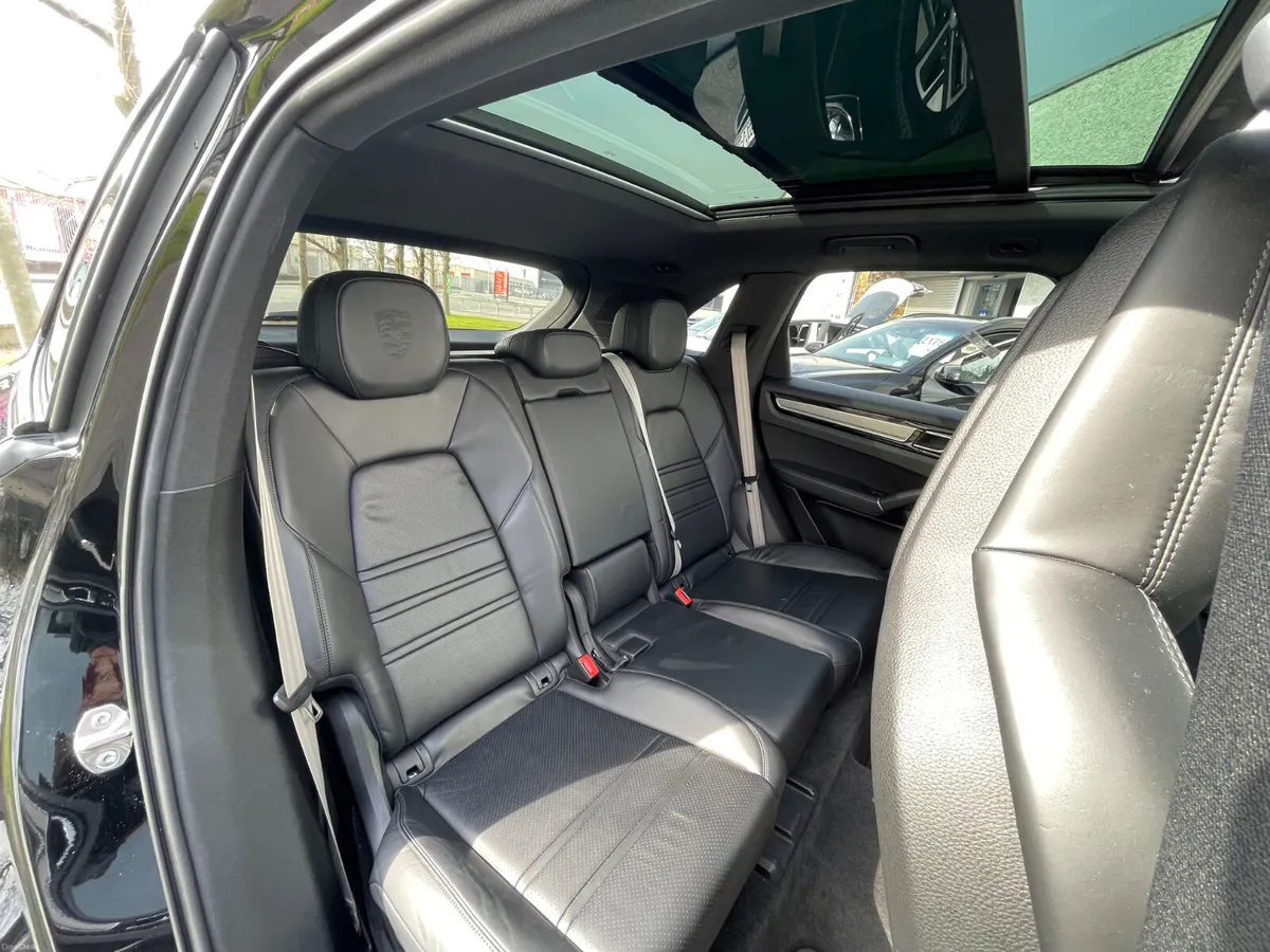 3.0 V6 PLATINUM EDITION - SUNROOF - APPLE PLAY - - Image 5