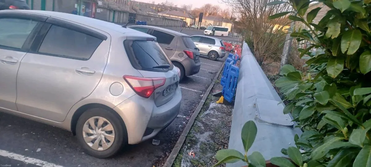 Toyota yaris Vitz - Image 4