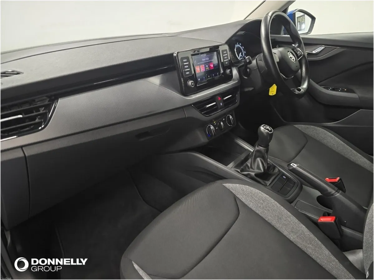 Skoda KAMIQ Hatchback S - Image 2