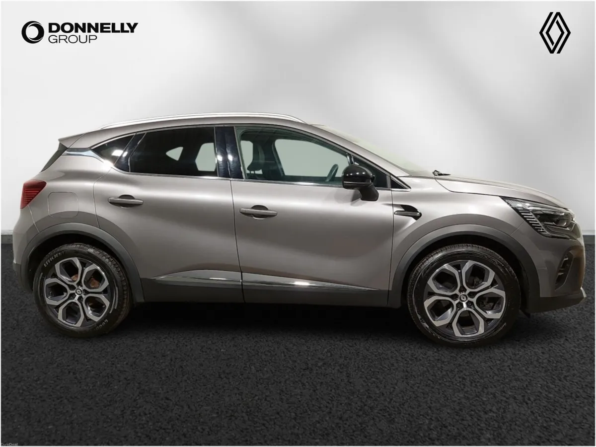 Renault Captur Hatchback Techno - Image 3