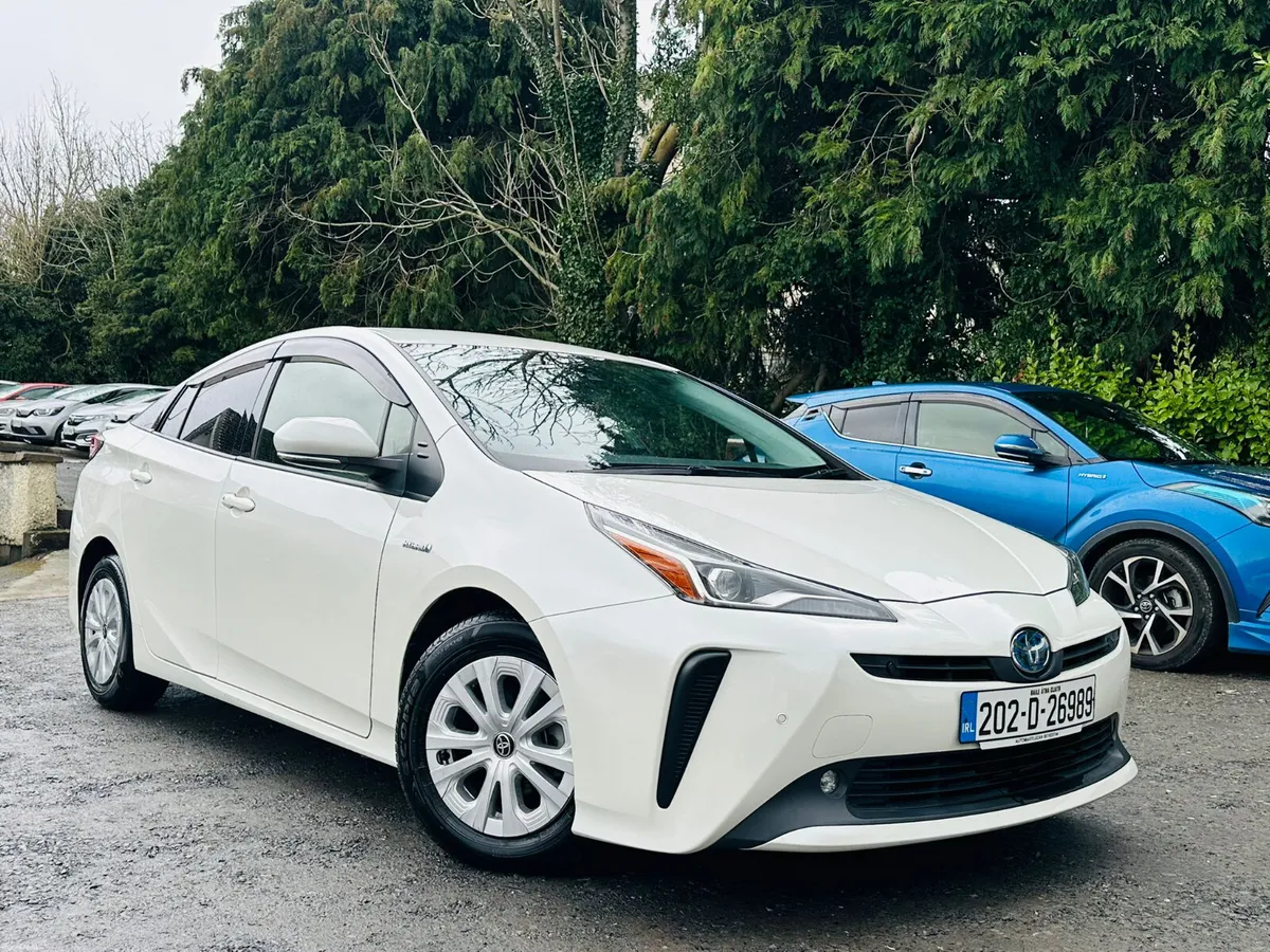 TOYOTA PRIUS 2020 HYRBID AUTOMATIC - Image 1