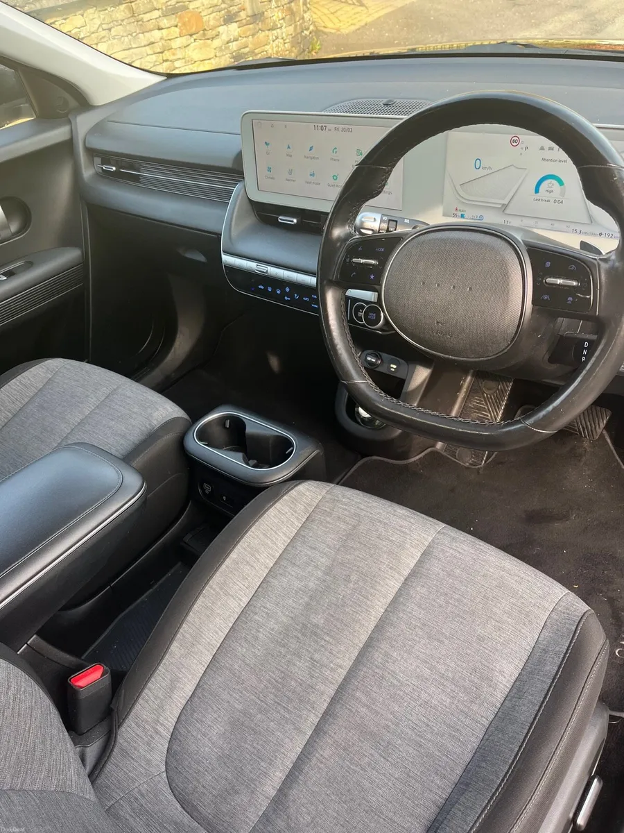 Hyundai Ioniq 5 - Image 4