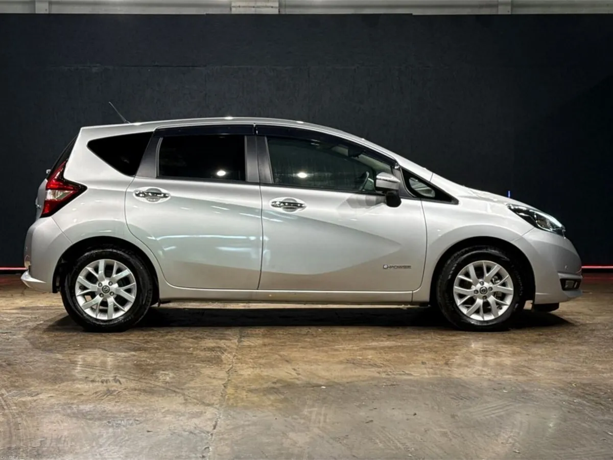 Nissan Note MEDALIST EDITION - HALF LEATHER - FACT - Image 3