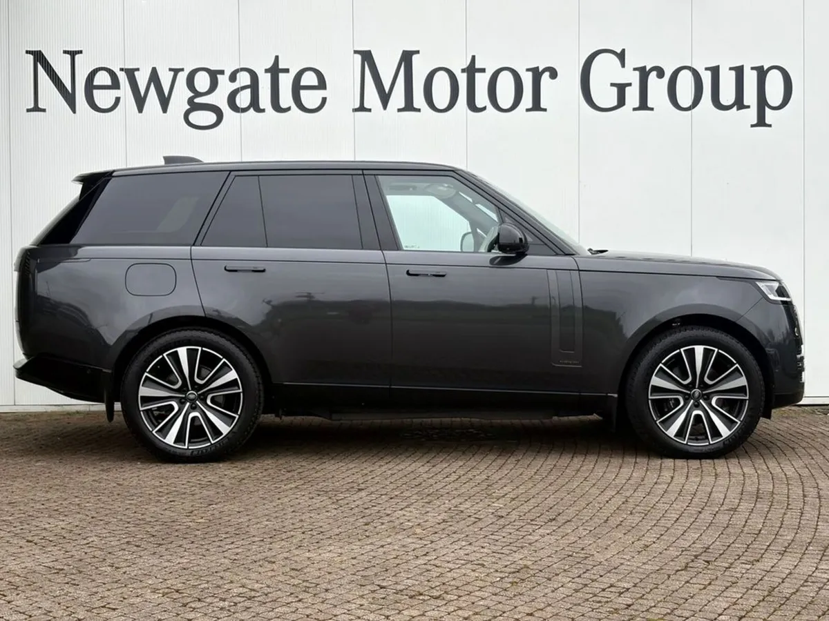 Land Rover Range Rover AUTOBIOGRAPHY - Image 4