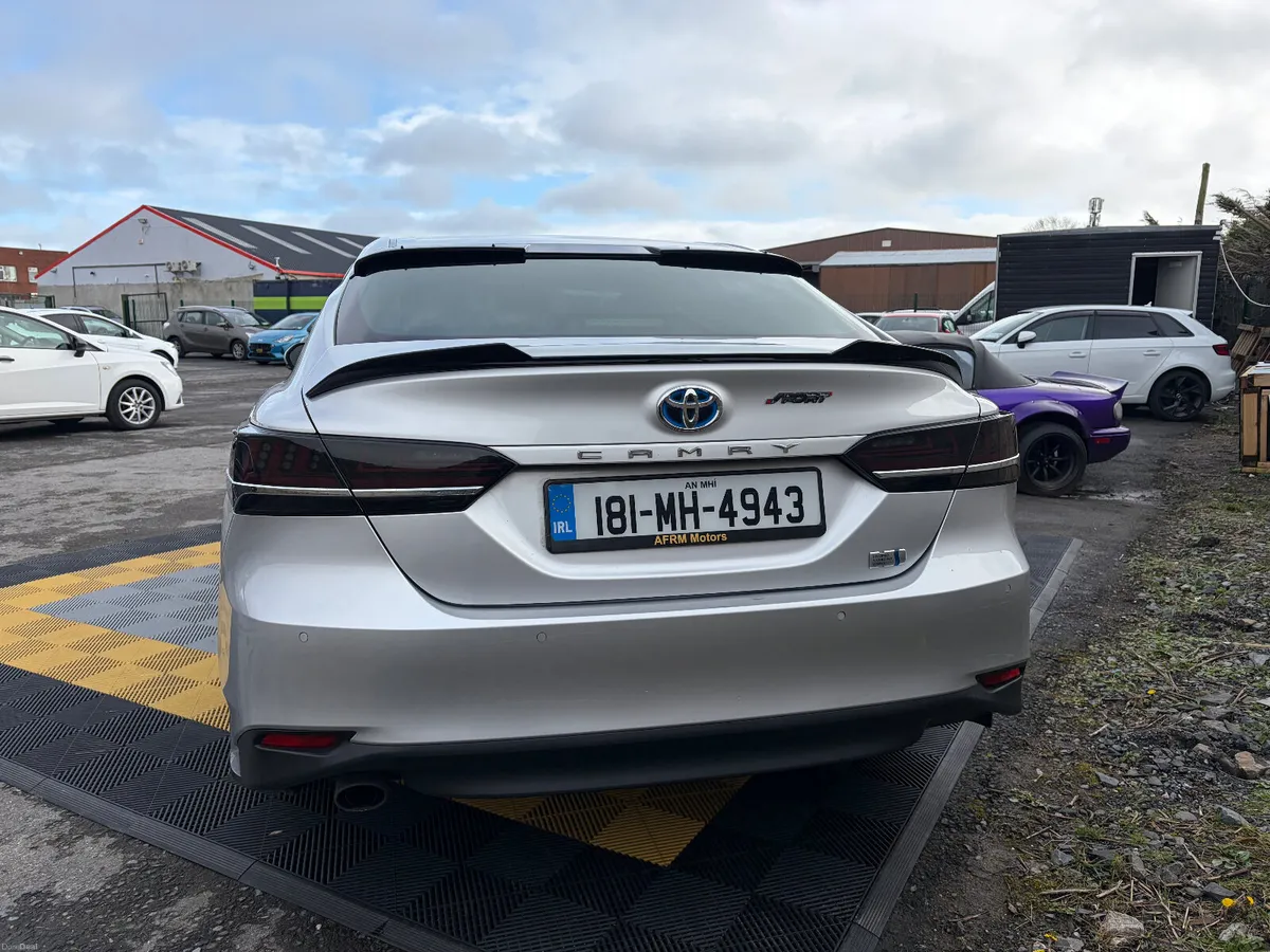 Toyota Camry HEV - Image 3
