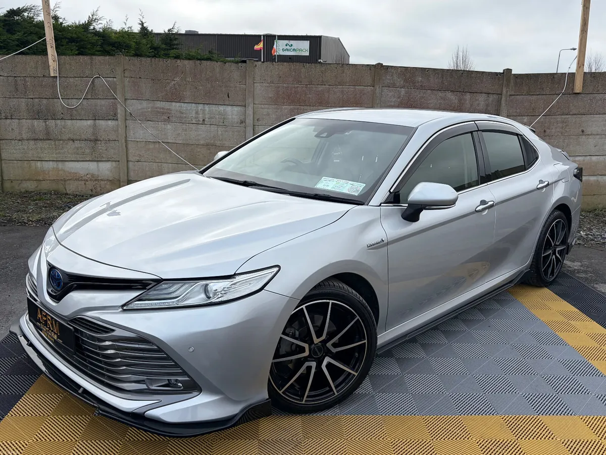 Toyota Camry HEV - Image 1