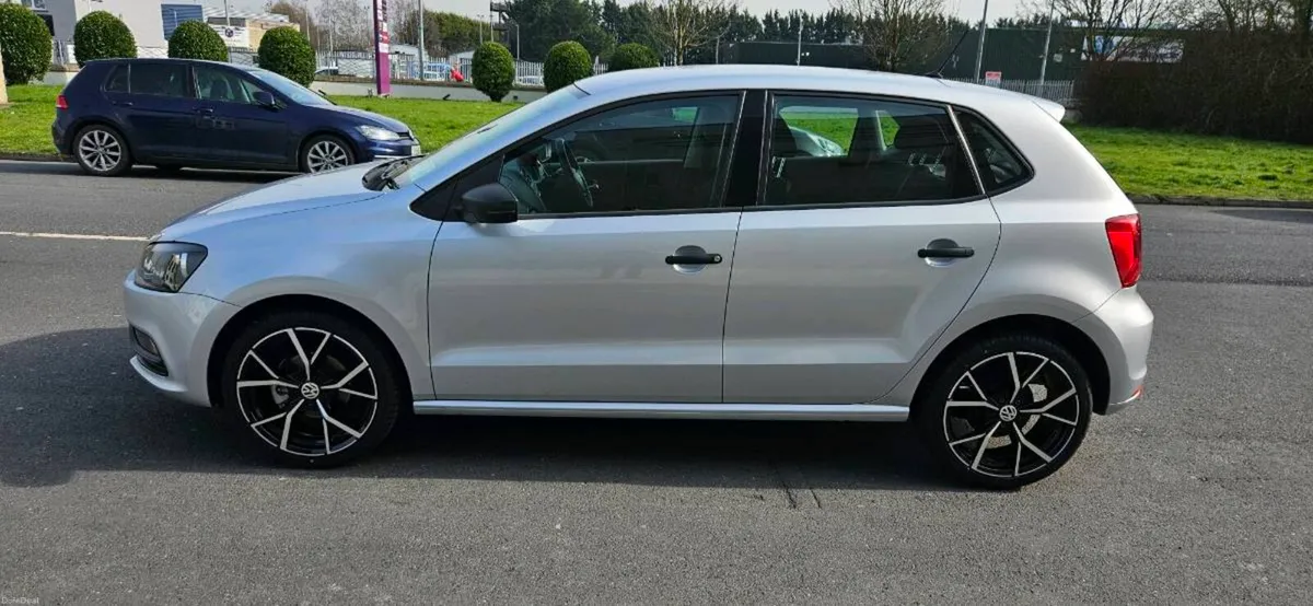 VOLKSWAGEN POLO 1.0 TRENDLINE - Image 4