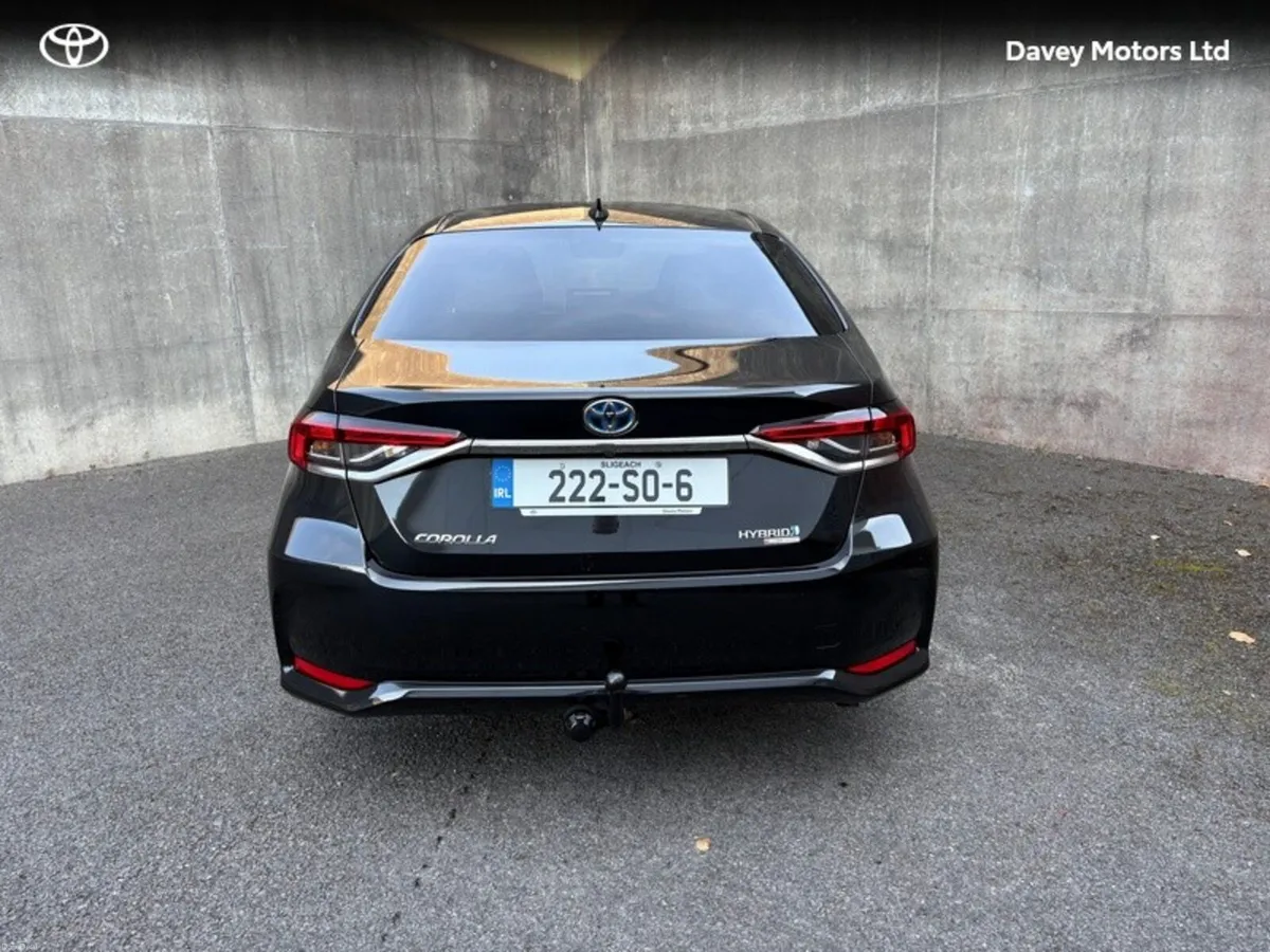Toyota Corolla HYBRID LUNA SPORT 4DR AUTO - Image 3