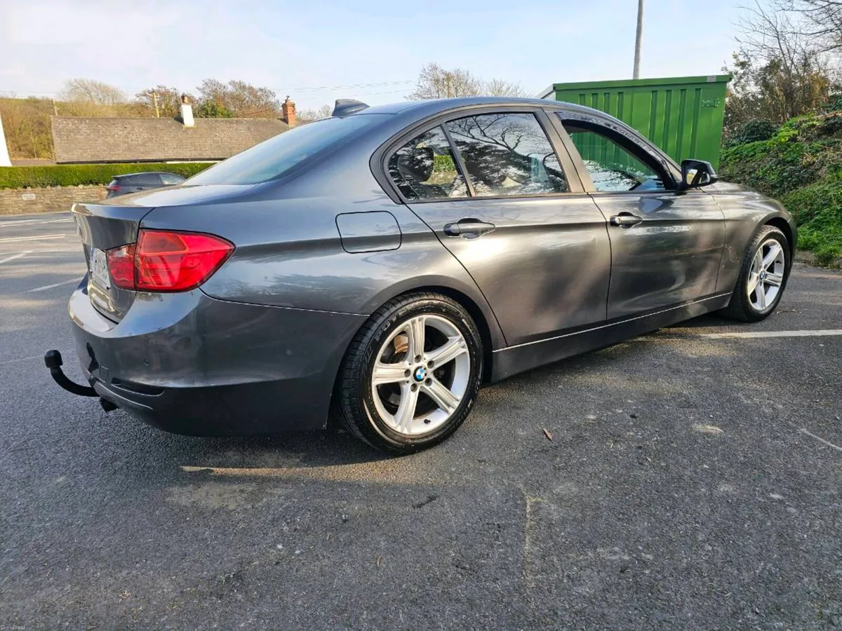 BMW 3 Series AUTOMATIC - Image 2