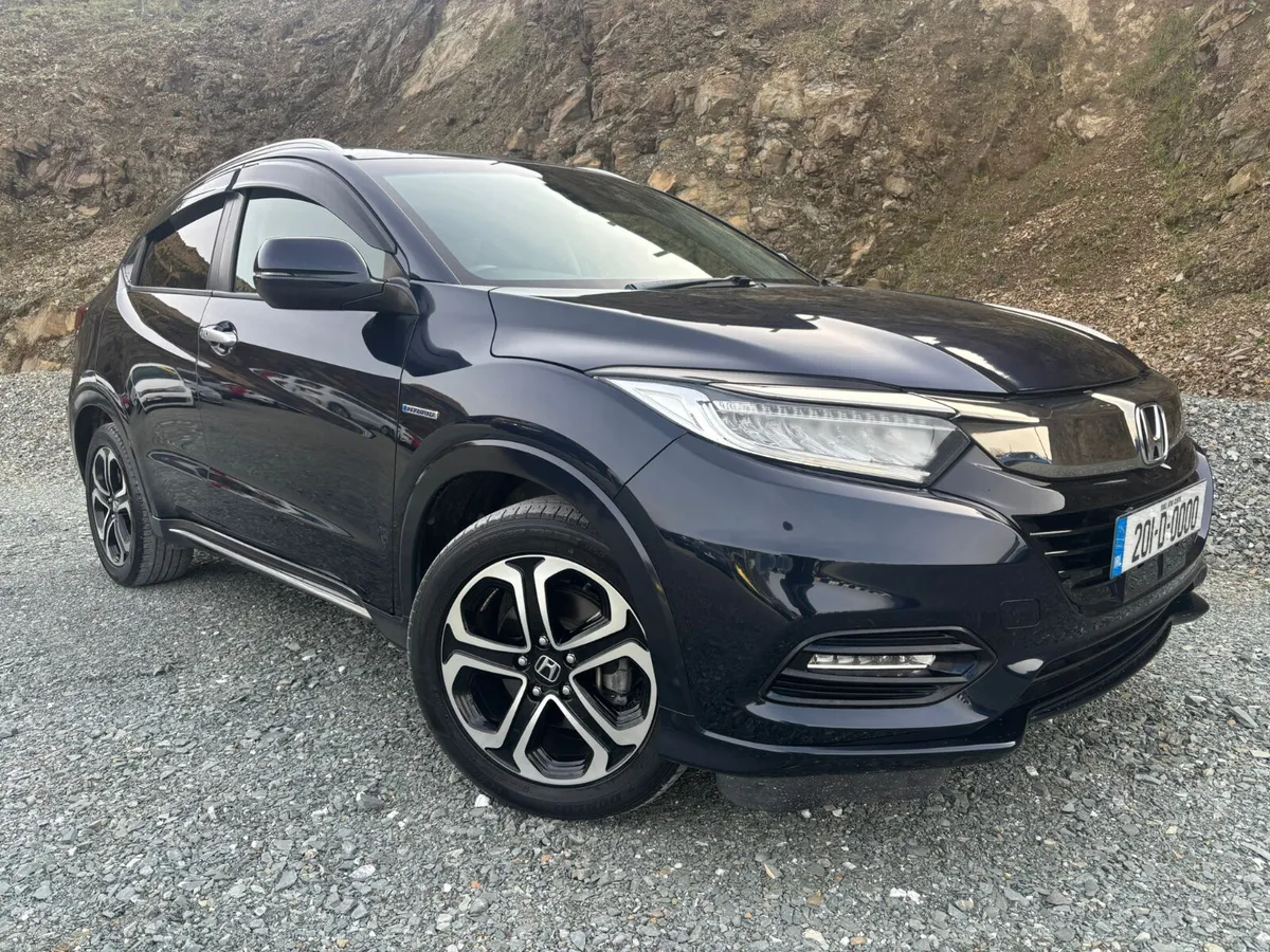 2020 HONDA VEZEL SPORT AUTOMATIC - Image 1