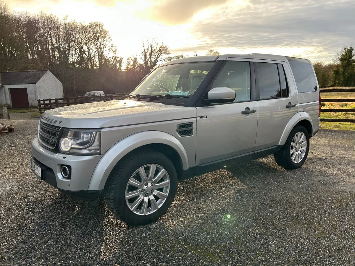 2015 Discovery 4 XE Crewcab - Image 1