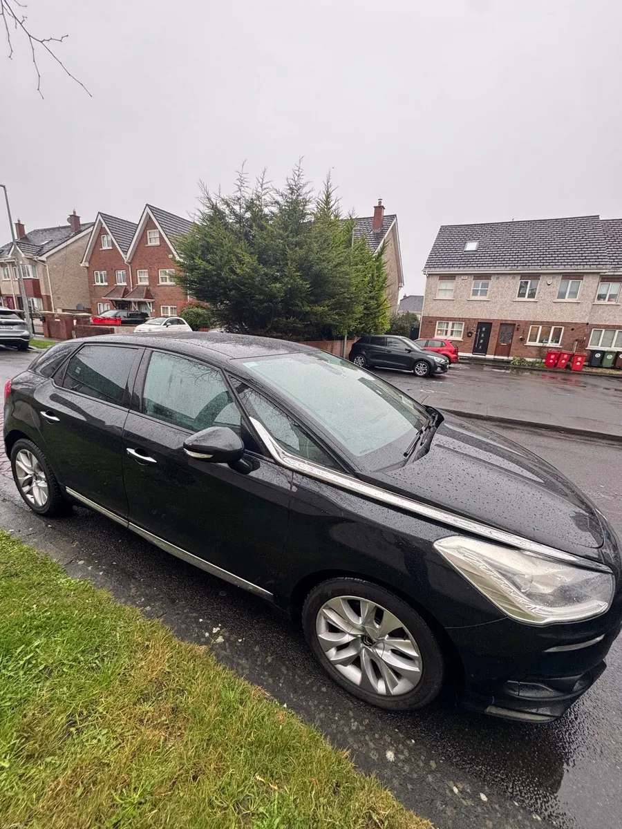 Automatic Citroen DS5 - Image 3