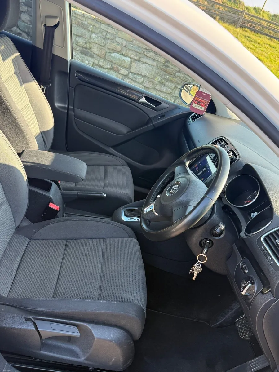 white golf automatic - Image 4