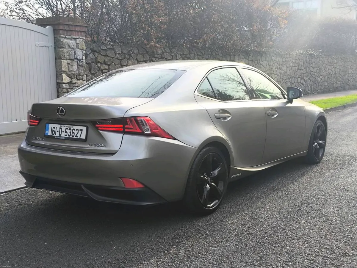 2016 LEXUS IS300H SPORT - Image 1