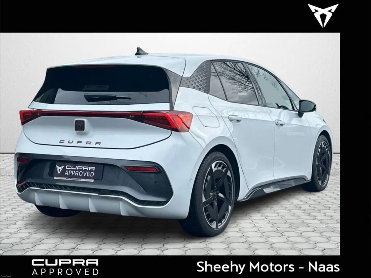 Cupra Born **AUTO**e-Boost 58kWh 231hp - Image 4