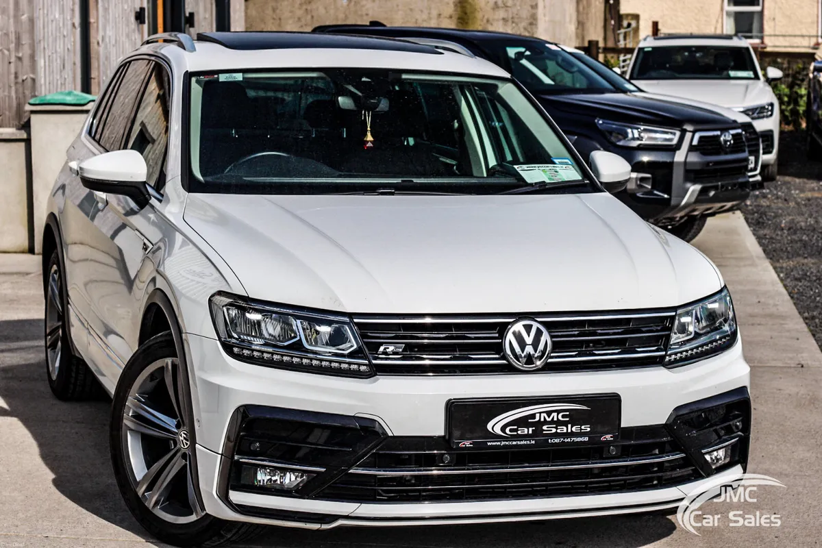 2019 VOLKSWAGEN TIGUAN R-LINE PAN ROOF - Image 4