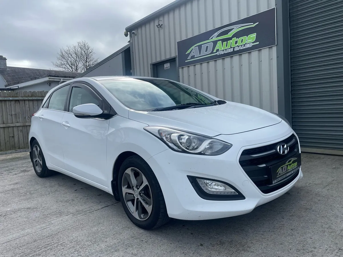 Hyundai i30 - Image 1