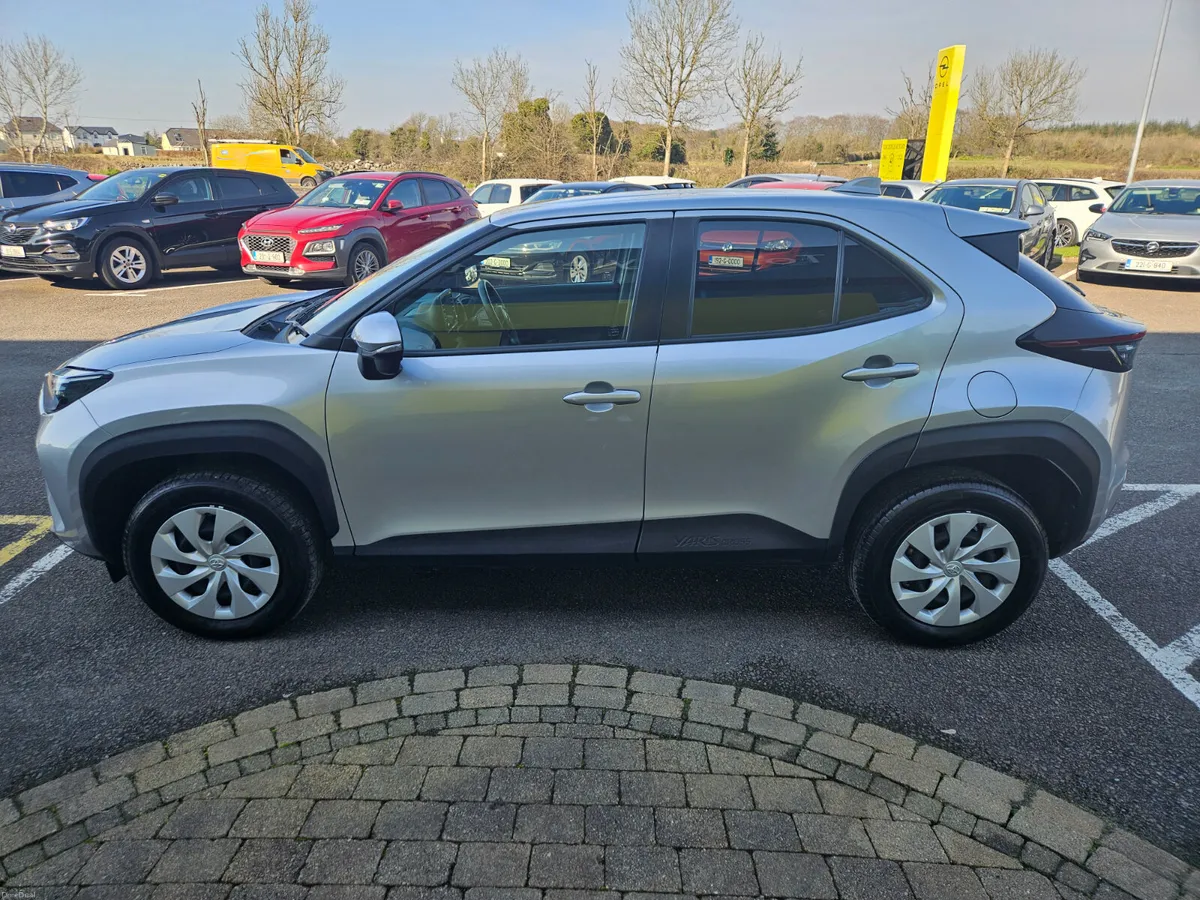 Toyota Yaris Cross 2021 1.5L Petrol Hydrid - Image 4