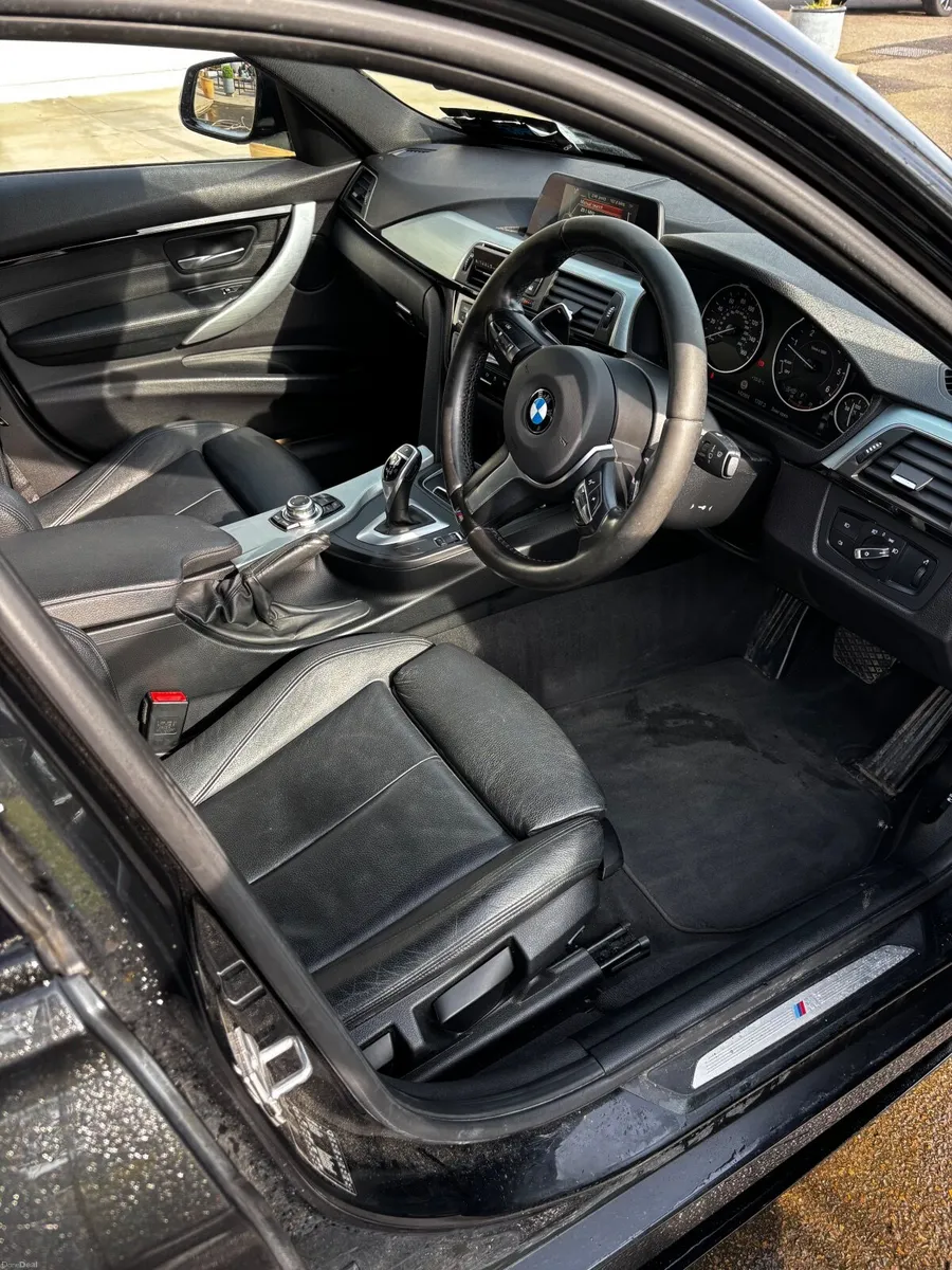 BMW 3-Series 2016 - Image 4