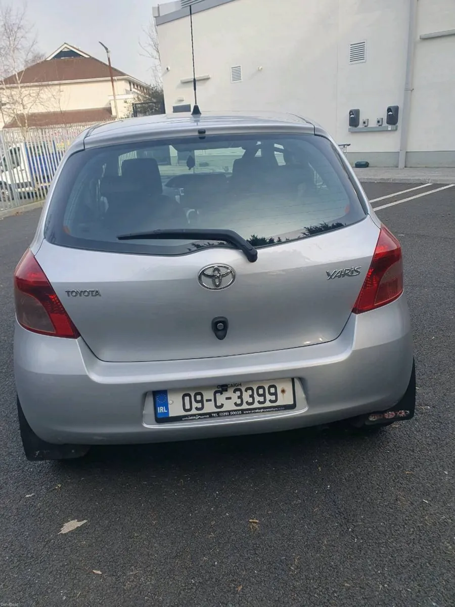 Toyota yaris low mileage - Image 4