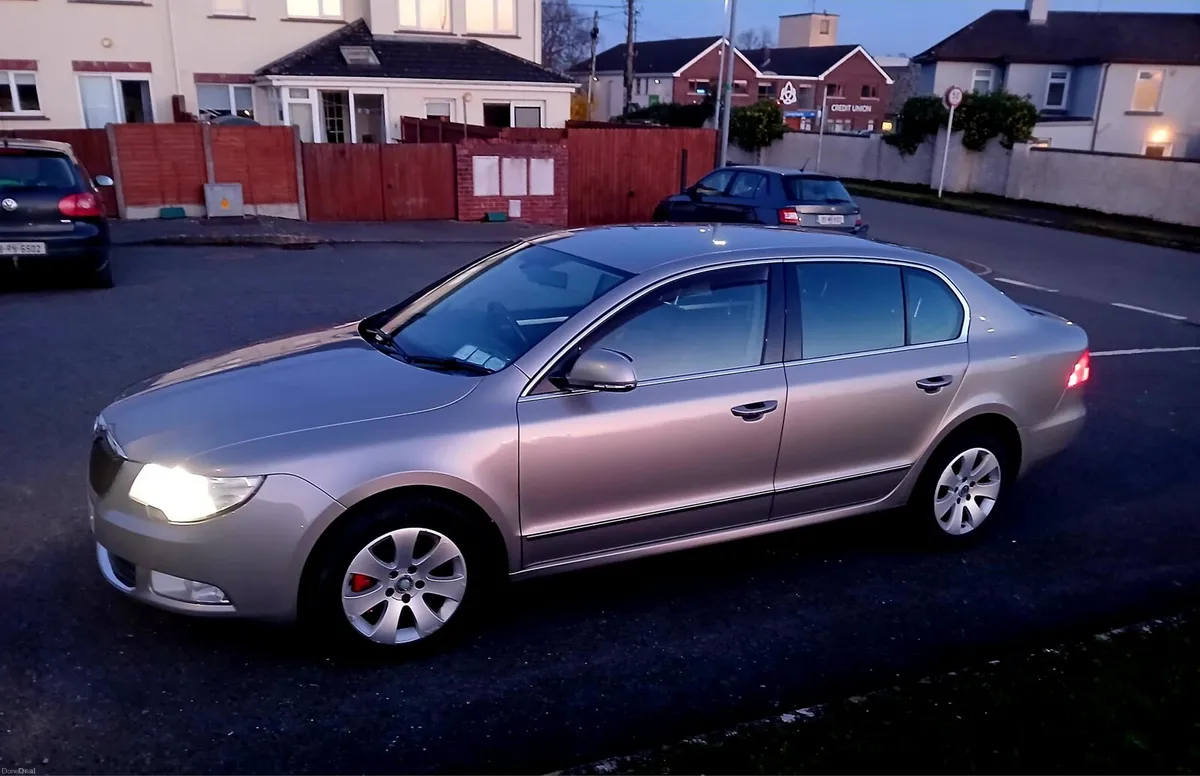 SKODA SUPERB 10 2.0 TDI NEW TESTE MODEL HIGLINE !! - Image 3