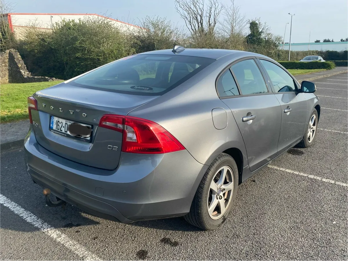 Volvo S60 - Image 2