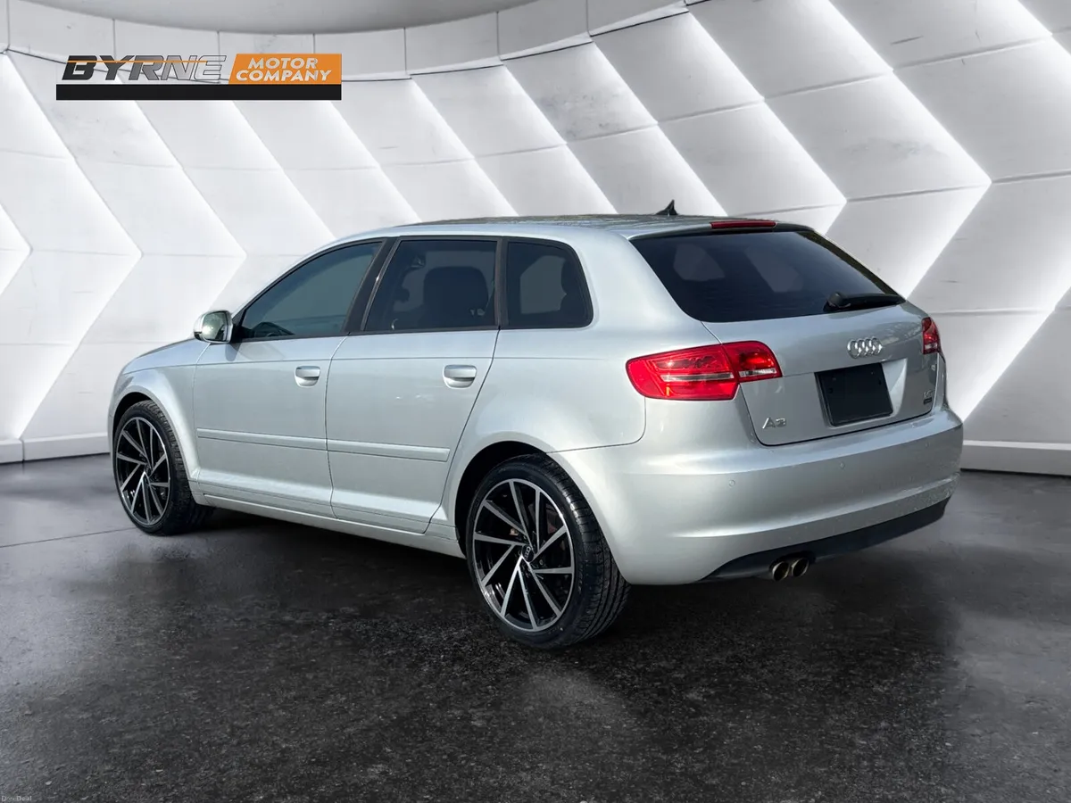 AUDI A3 1.4 TFSI AUTO 2011 - Image 3