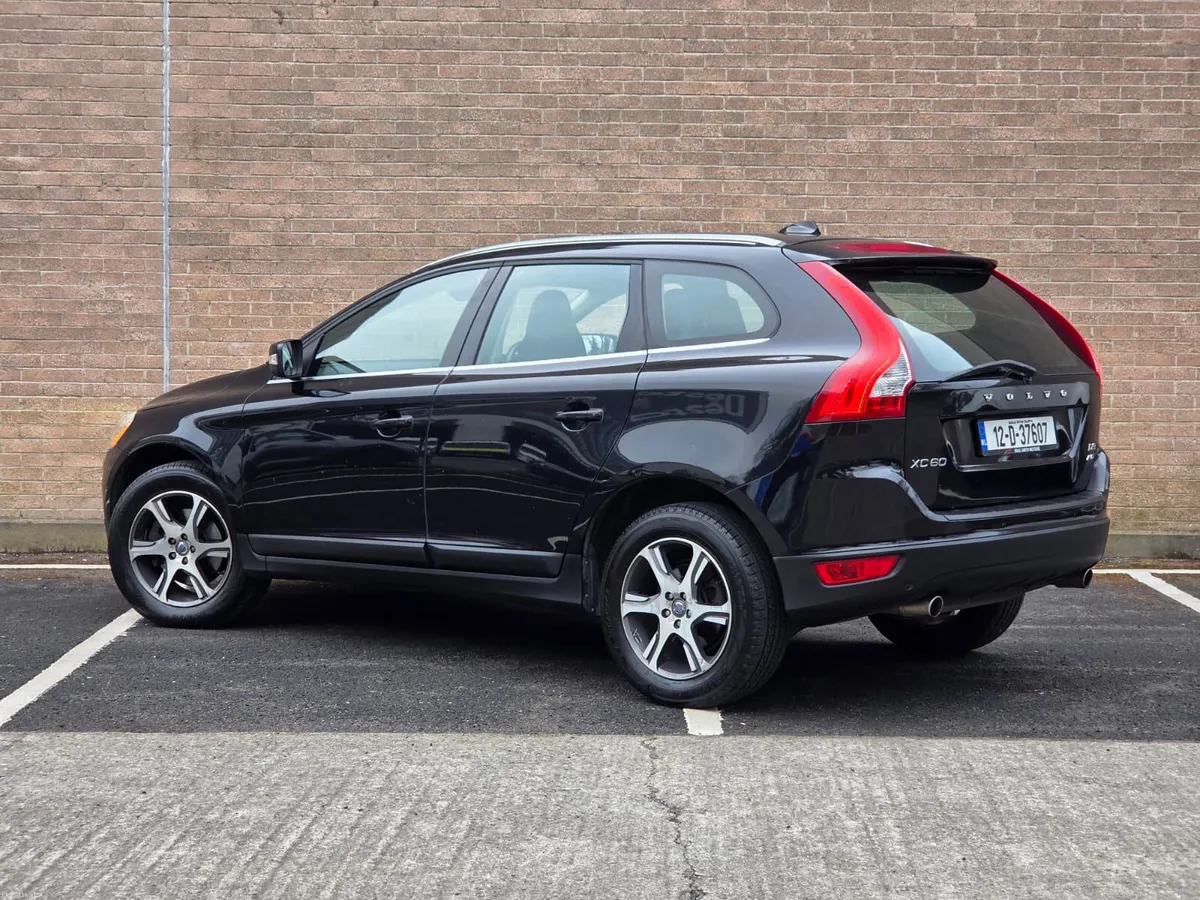 Volvo xc60 2.4d - Image 2