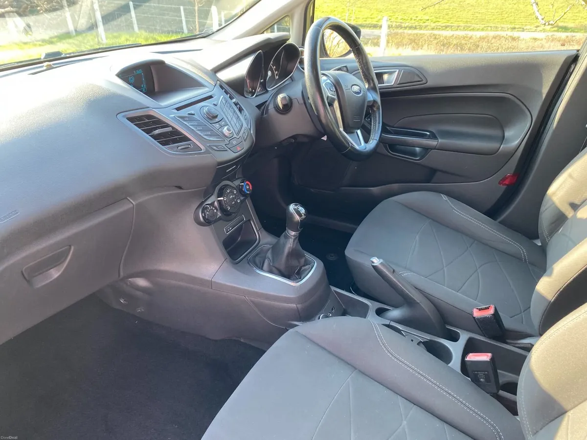 Ford Fiesta 2015. new nct . SHOWROOM - Image 4