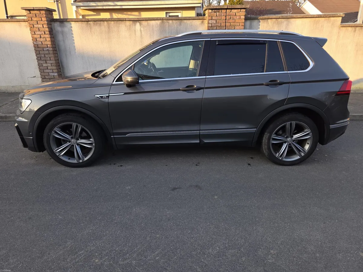 VW TIGUAN RLINE - Image 4
