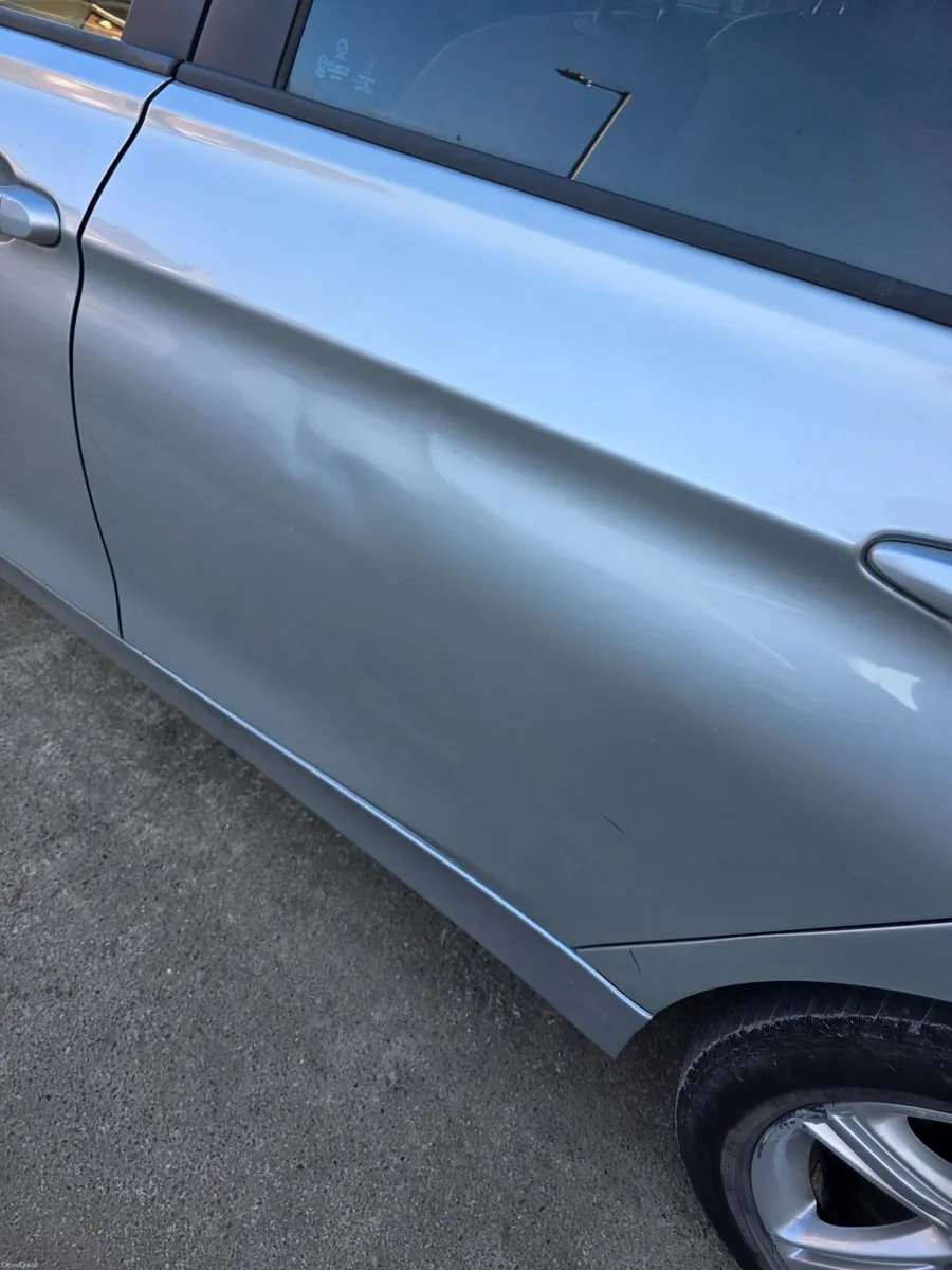 BMW 3-Series 2015 - Image 4